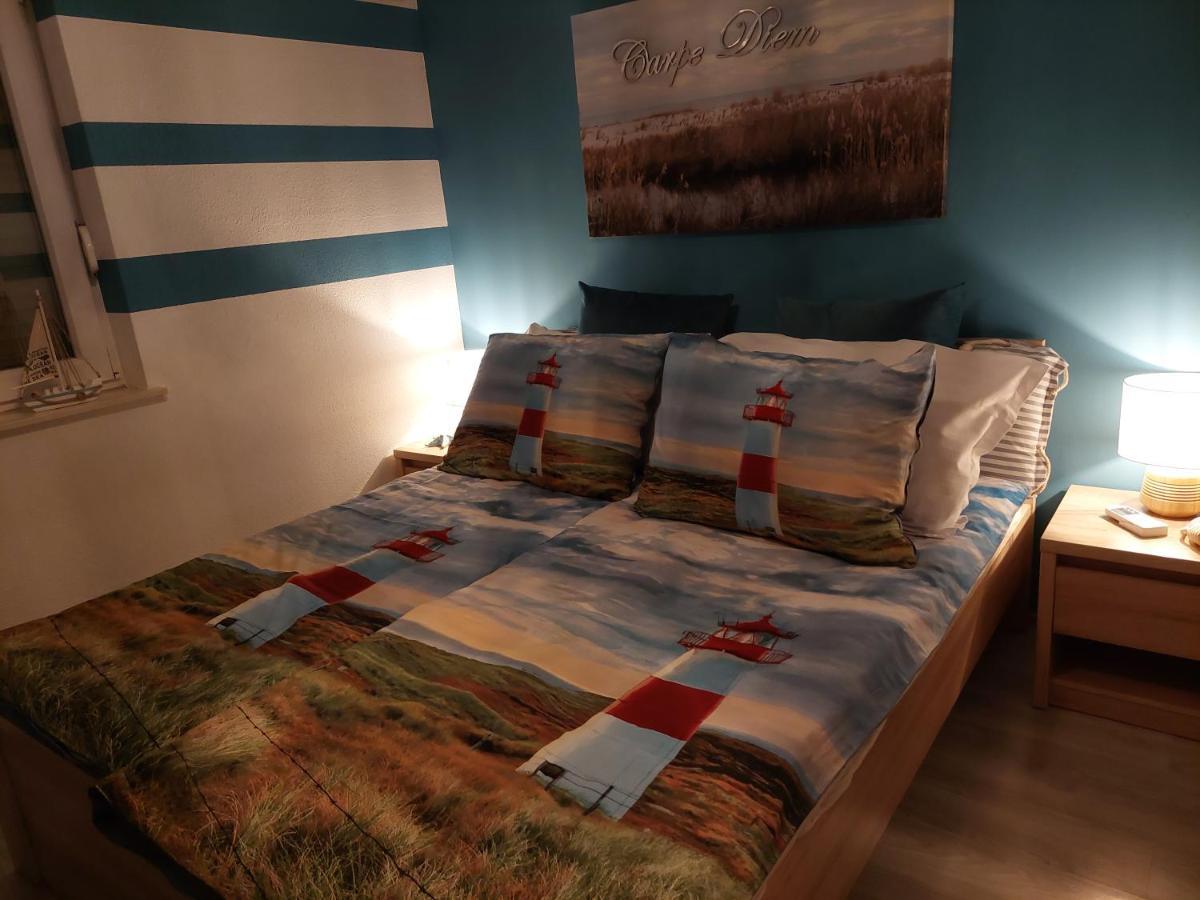 Spacious Apartment Close To The Sea In Kastel Luksic Kastela Bagian luar foto